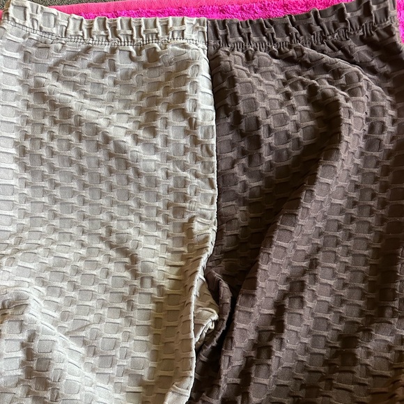 Two tone leggings , lightly worn - Picture 1 of 3